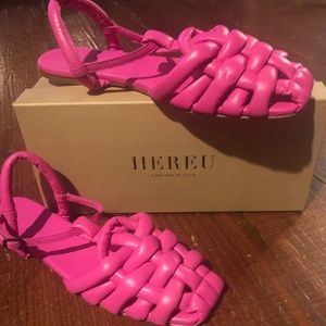 Hereu Padded Fisherman Sandal! Fuchsia Color